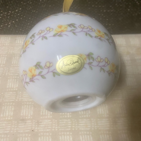 Andre Richard Ball Potpourri Pomander Ornaments - Picture 4 of 16